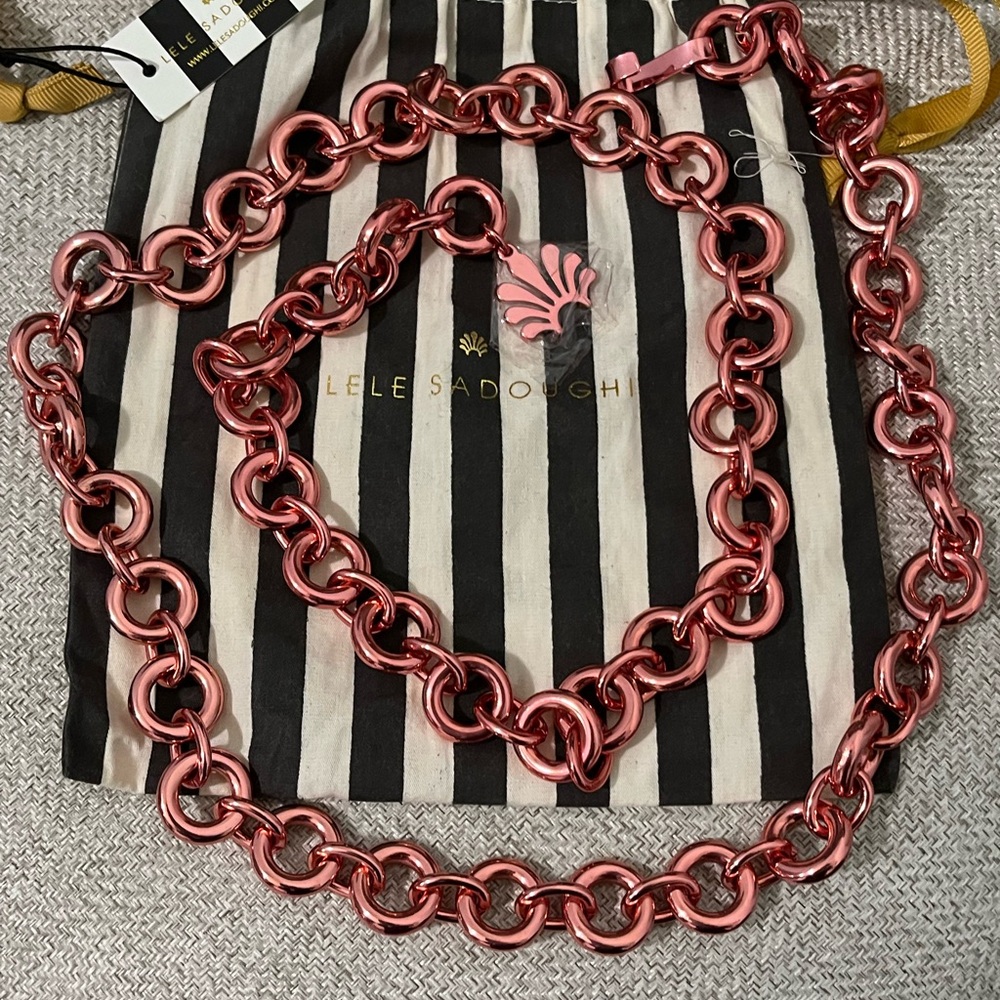 LELE SADOUGHI NWT AUTHENTIC “ROSE LANA” SHINY ROSE COLORED METAL CHAIN B…